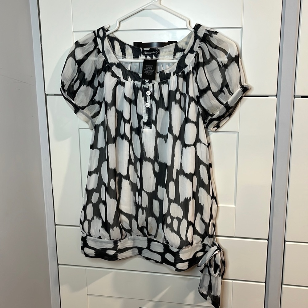 Mandee. Small. Top. Patterned. Semi sheer overlay. Tie at hem.